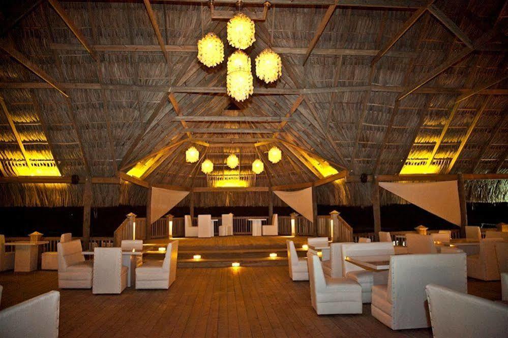 Hotel Palma Real Sambo Creek Bagian luar foto