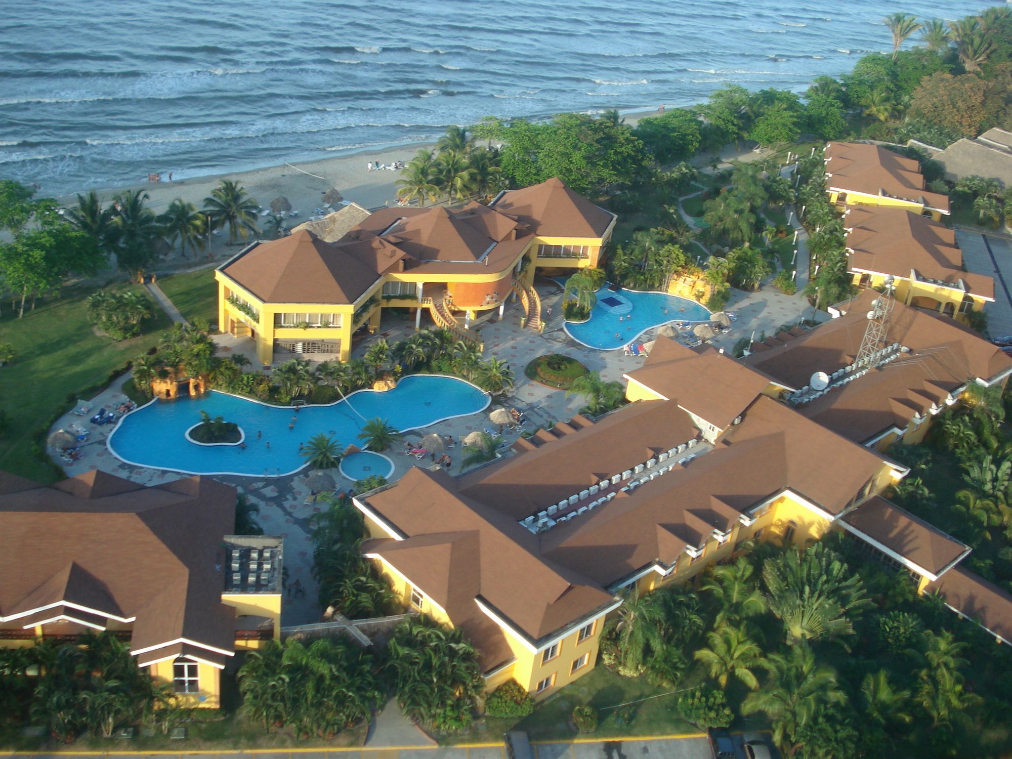 Hotel Palma Real Sambo Creek Bagian luar foto